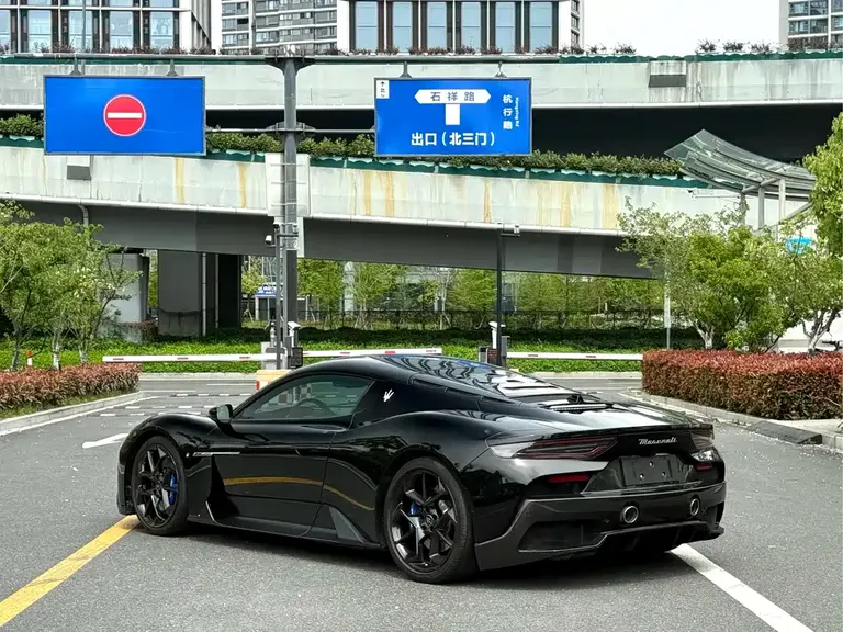 Maserati MC20 3.0 T Standard