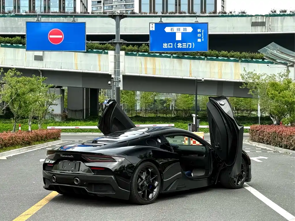 Maserati MC20 3.0 T Standard