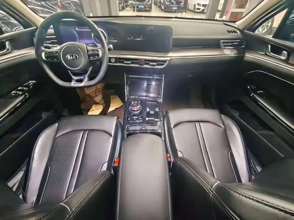 Kia K5 270 T CVVD Luxury Tech