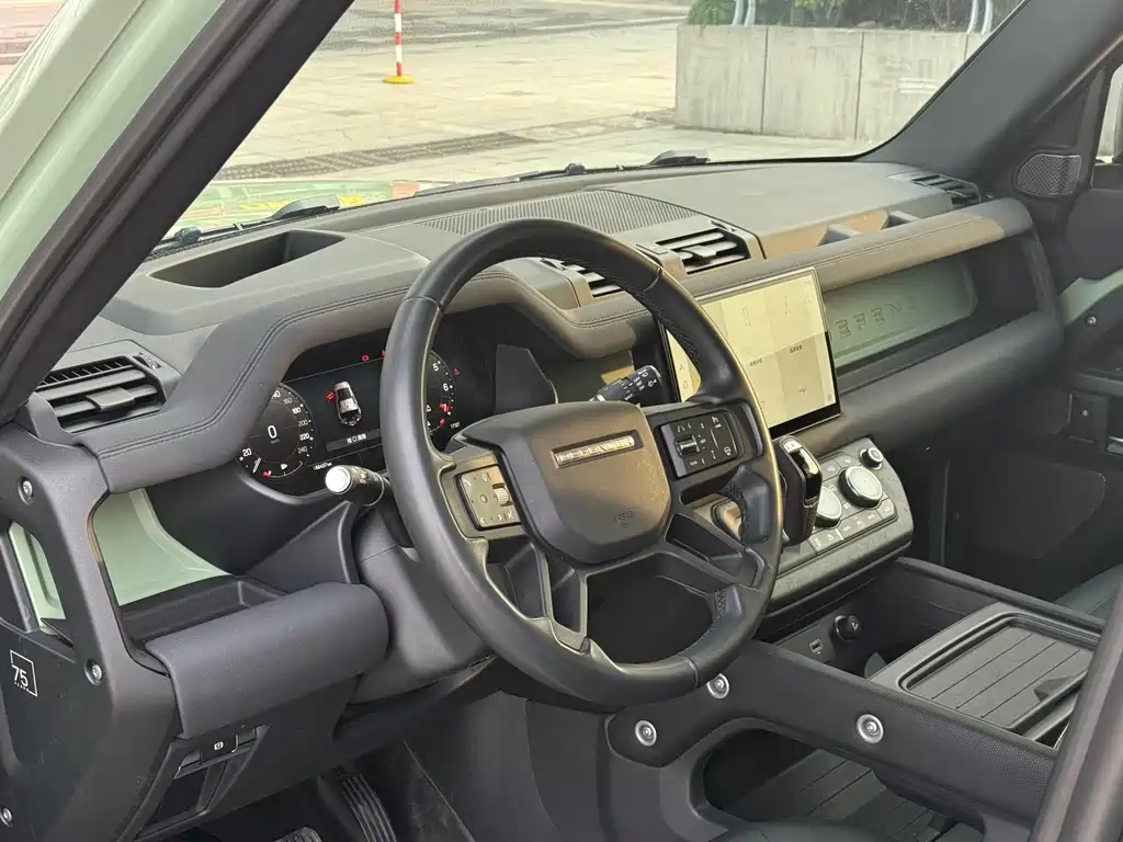 Land Rover Defender 110 3.0 T P400 75 Anniversary Legend