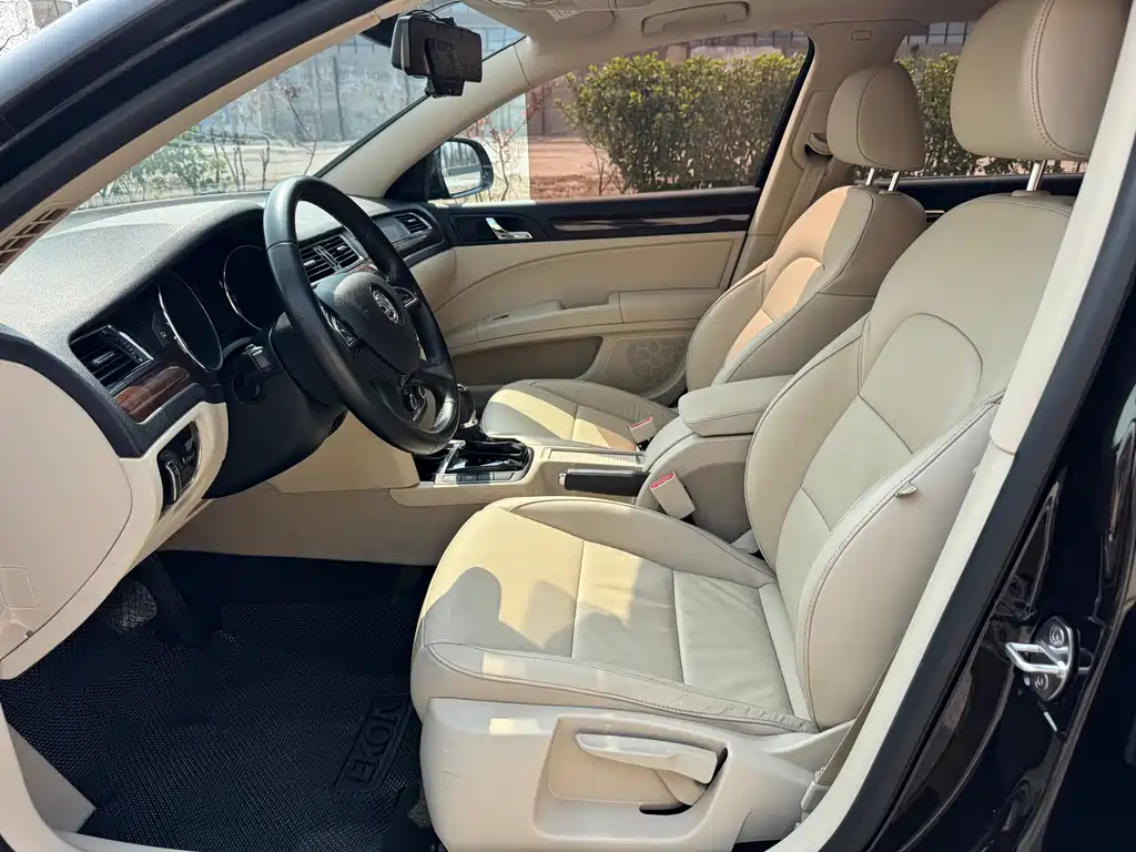 Superb 1.4 TSI DSG Noble
