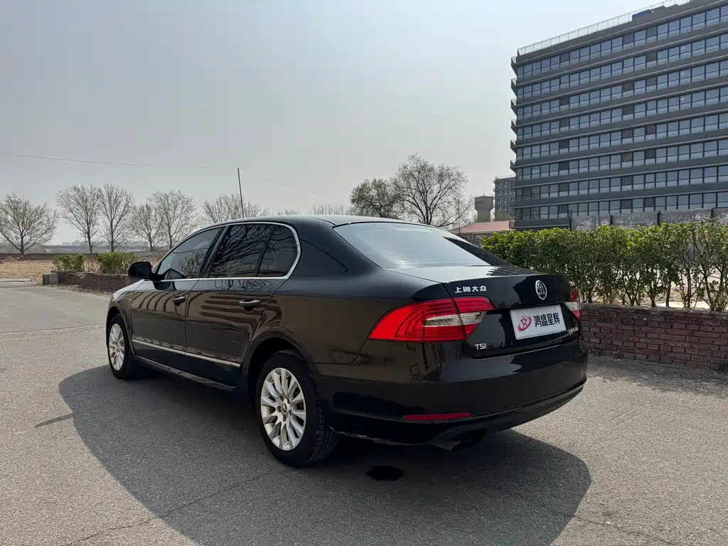 Superb 1.4 TSI DSG Noble