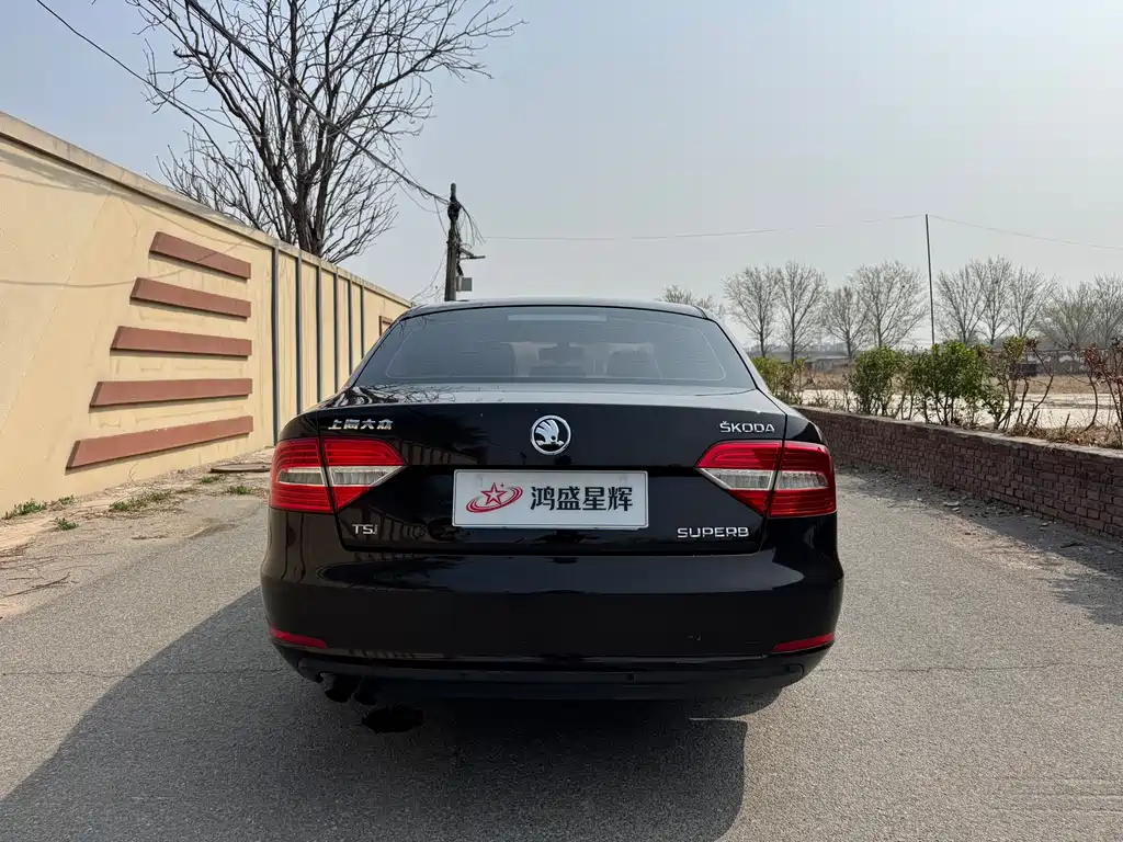 Superb 1.4 TSI DSG Noble