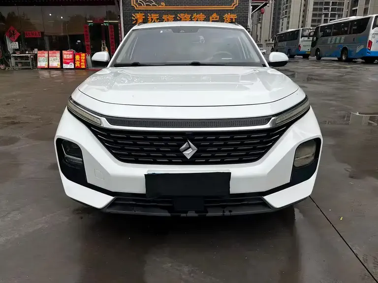 Baojun RC-5 RC-5 W 1.5 T CVT Smart Shine Luxury