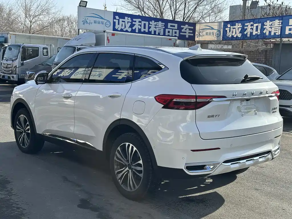 Haval F7 2.0 T 2 WD i