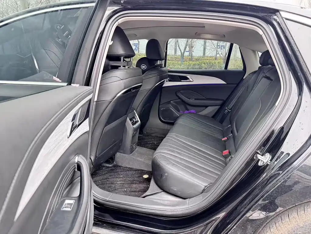 Hongqi H5 2.0 T Auto Flagship Smooth