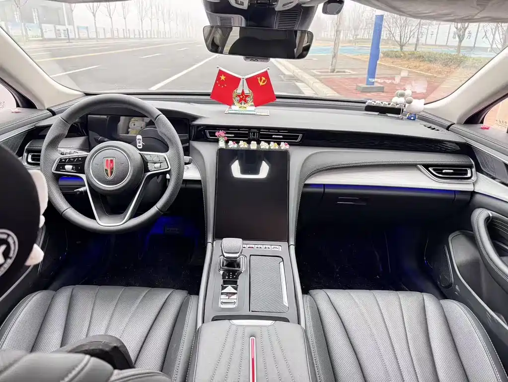 Hongqi H5 2.0 T Auto Flagship Smooth