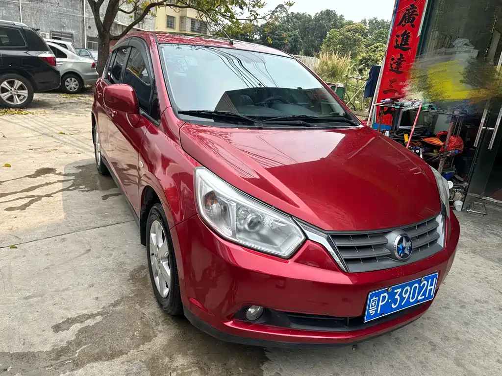 Venucia R50 1.6 L Auto Luxury