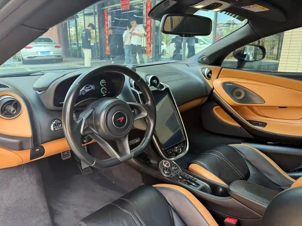 McLaren 570 570 GT 3.8 T Coupe