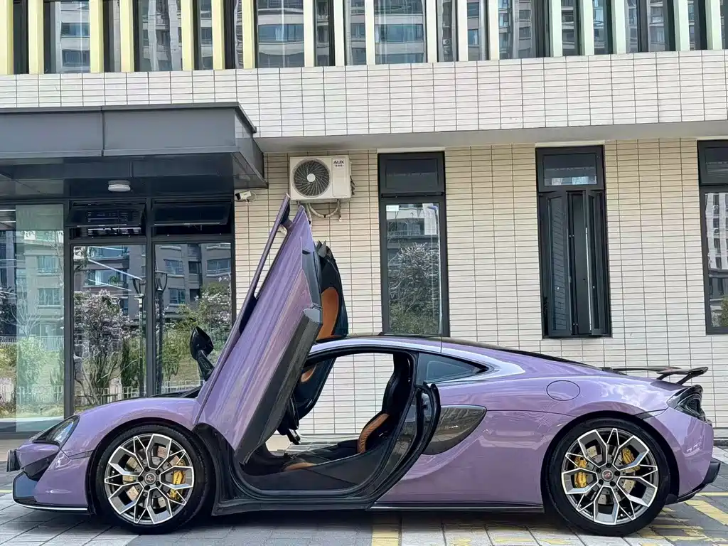 McLaren 570 570 GT 3.8 T Coupe