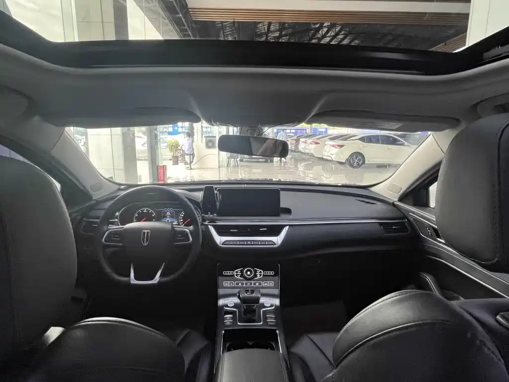 Hongqi H5 1.5 T DCT Flagship Charm