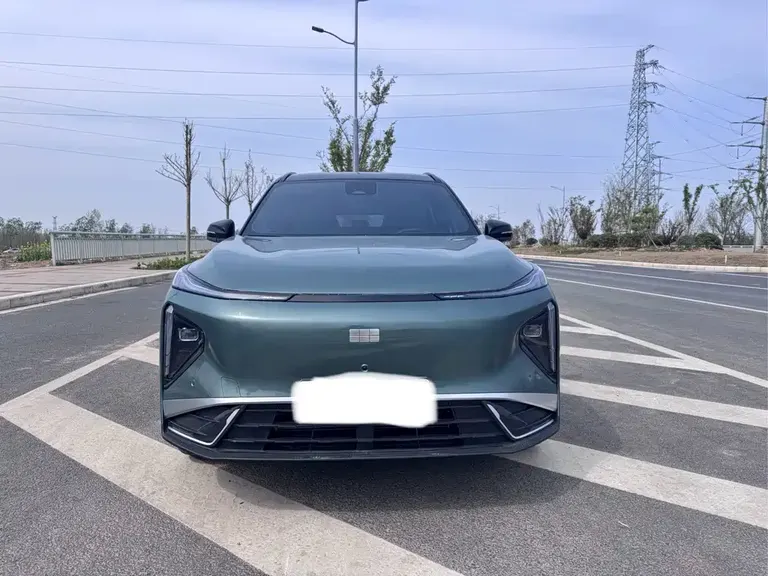 Geely Galaxy L7 EM-i 115 km Explorer +