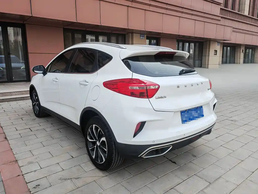 Emgrand GS 1.4 T CVT Elegant