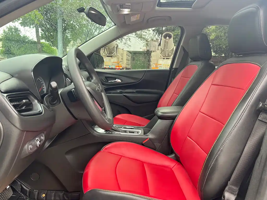 Equinox 探界者 2021款 535 T 领界版