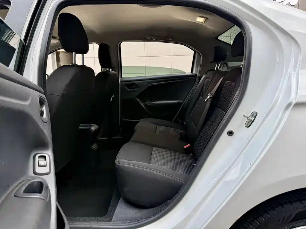 Elysee 1.6 L Manual Fashion