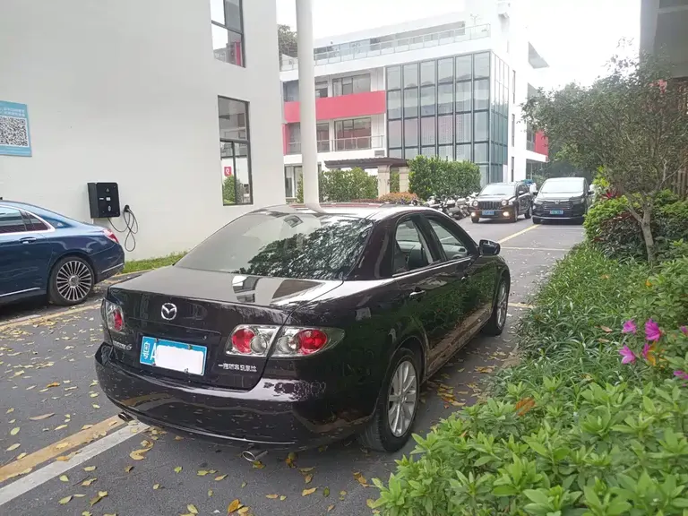 Mazda 6 2.0 L Auto Super Luxury