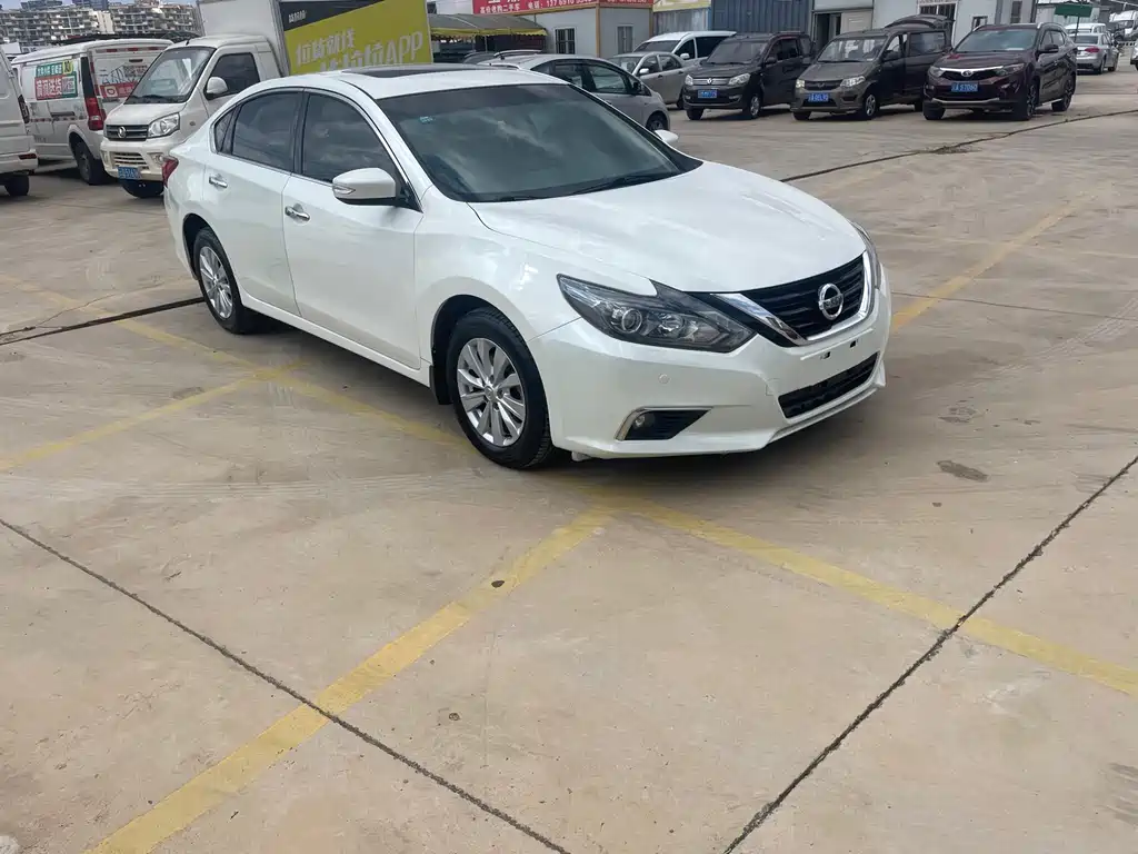 Teana Facelift 2.0 L XL Comfort