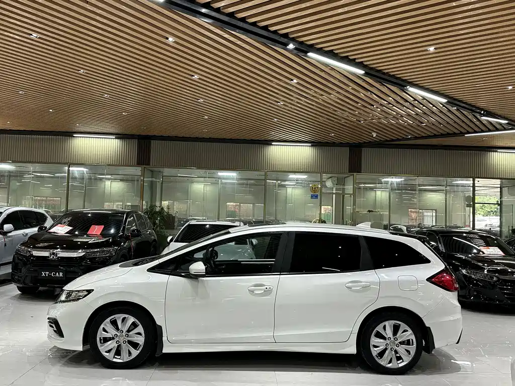 Jade 1.8 L Auto Comfort 5-seat