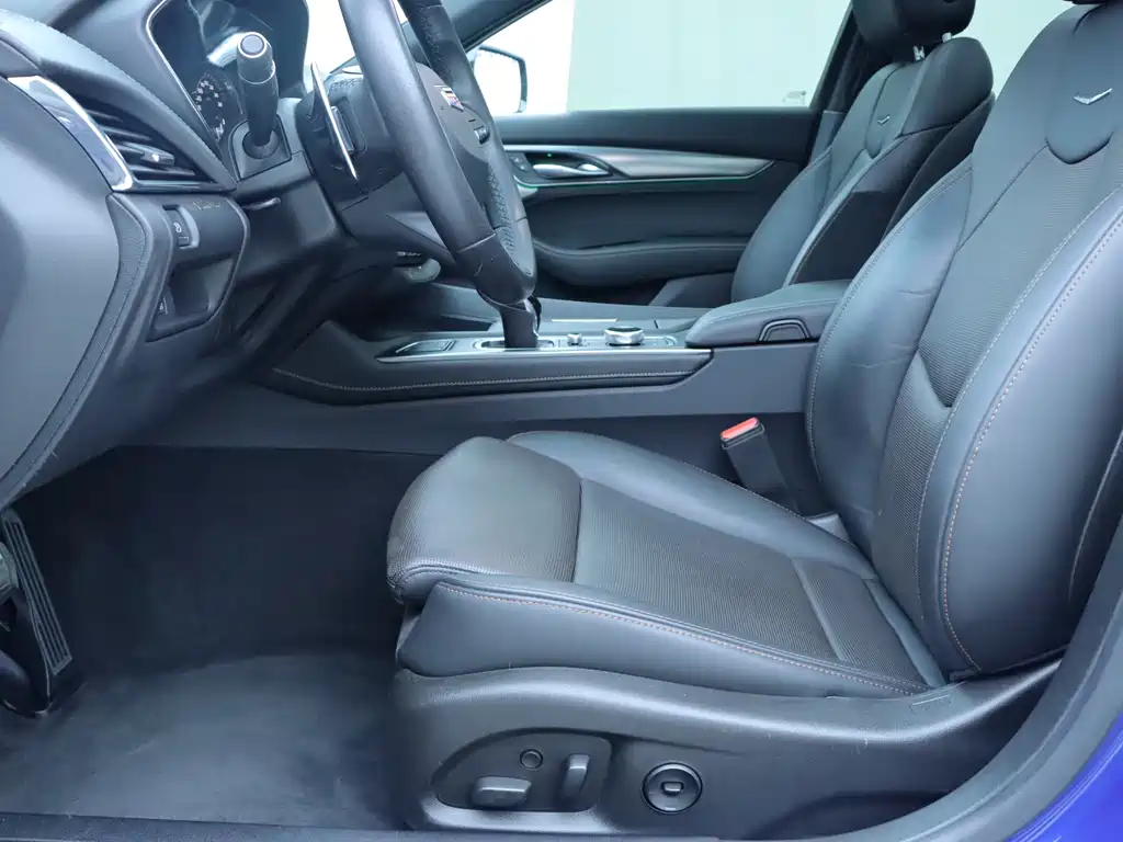 Cadillac CT5 Facelift 28 T Leading Sport