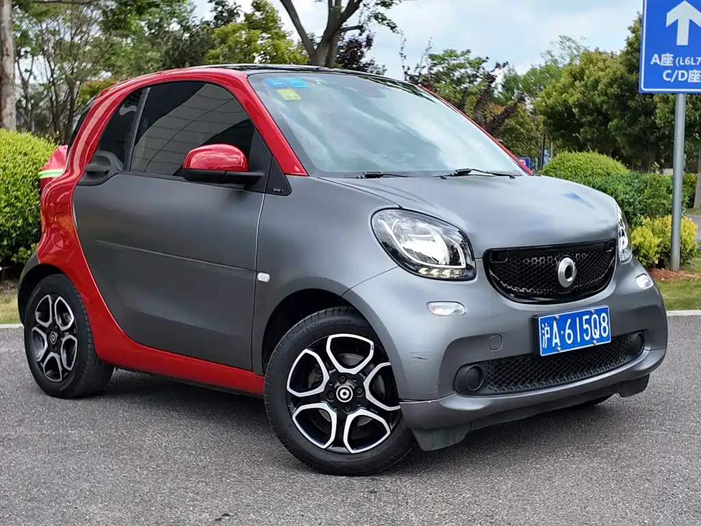 smart fortwo 0.9 T 66 kW Hardtop Pioneer