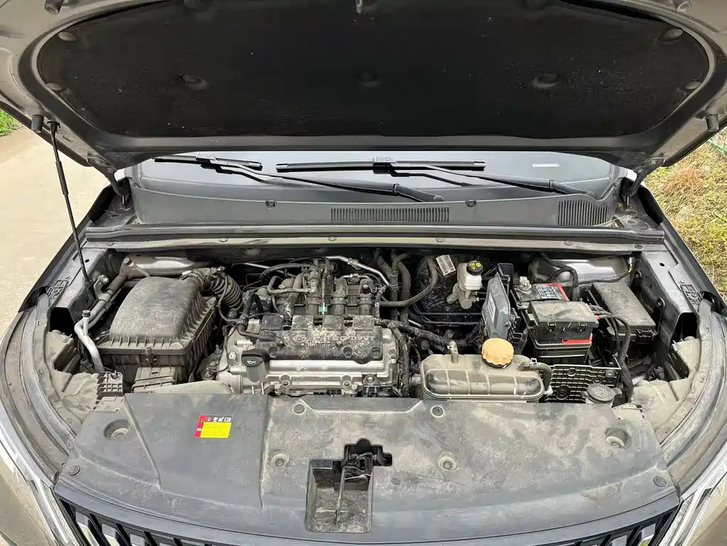 Wuling Jiachen 1.5 T Manual Comfort Enjoyment Active