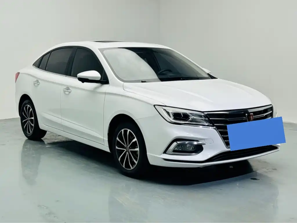 Roewe i5 1.5 L Auto 4 G Connected Leading Luxury Flagship
