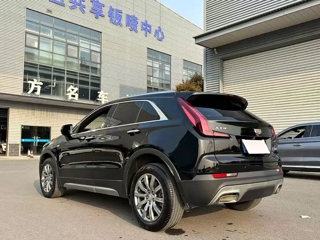 Cadillac XT4 Facelift 28 T 2 WD Tech