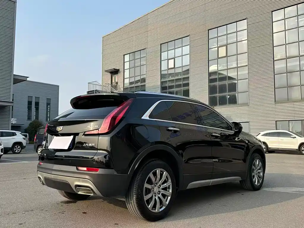 Cadillac XT4 Facelift 28 T 2 WD Tech