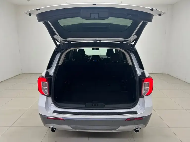 Ford Explorer EcoBoost 285 4 WD Titanium 7-seat