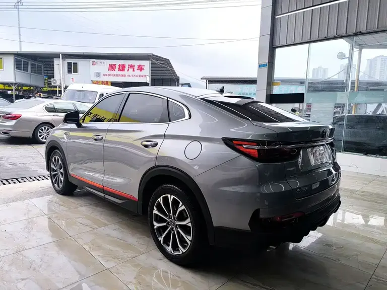 Changan CS85 Coupe 1.5 T DCT Luxury