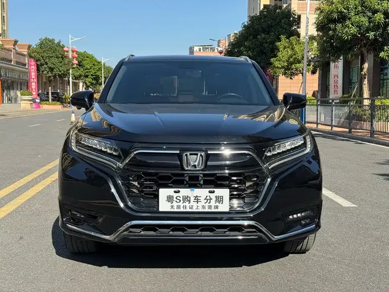 Honda UR-V 370 TURBO 4 WD Premium