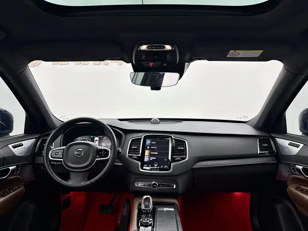 Volvo XC90 PHEV 沃尔沃XC90插电式混动 2022款 改款 E驱混动 T8 智尊豪华版 7座