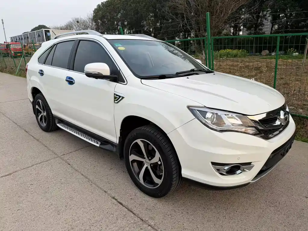 BYD S7 2.0 T Auto Distinguished