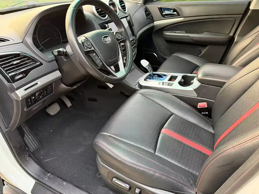 BYD S7 2.0 T Auto Distinguished