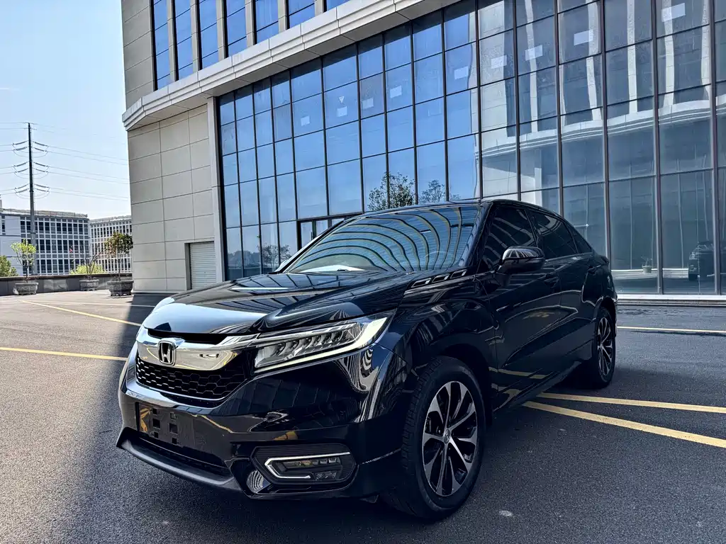 Avancier 240 TURBO 2 WD Premium