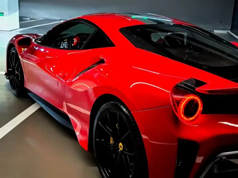 Ferrari 488 488 Pista