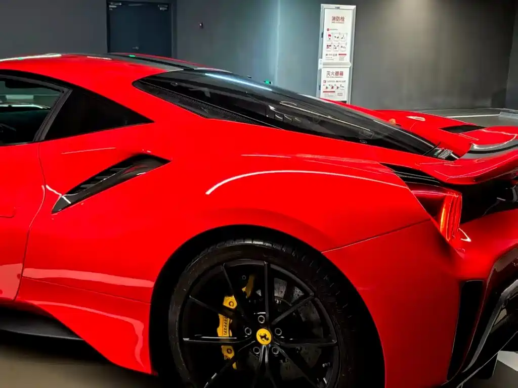 Ferrari 488 488 Pista
