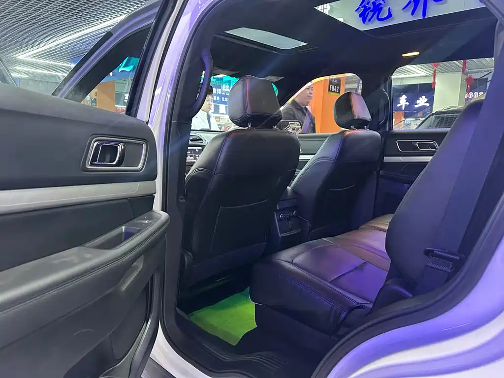 Explorer (Import) 2.3 T Style