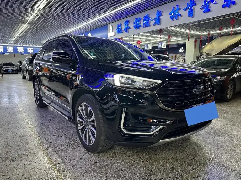 Ford Edge PLUS EcoBoost 245 2 WD Grand Sharp 7-seat