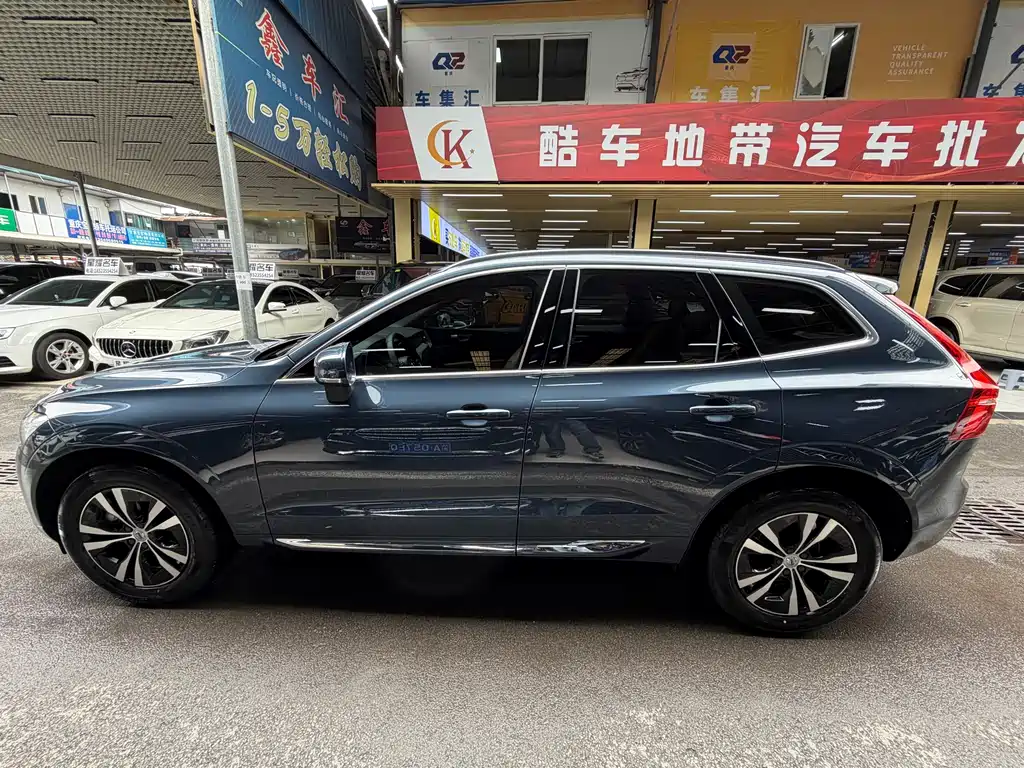 Volvo XC60 B5 4 WD Smart Ease Luxury