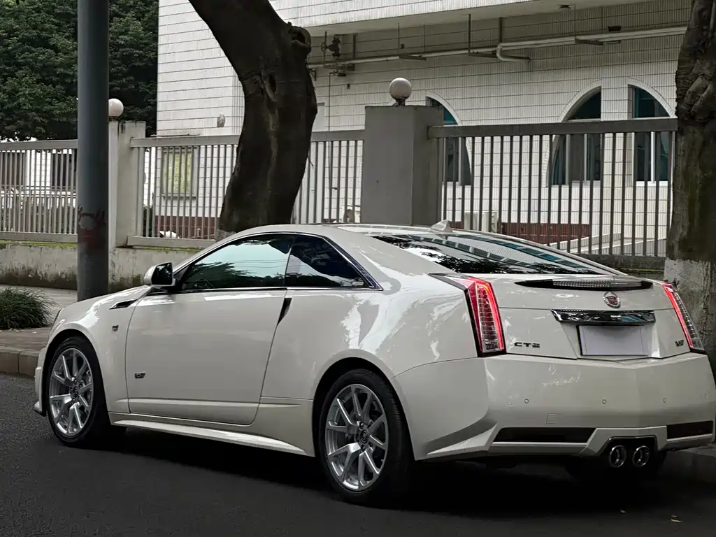 Cadillac CTS (Import) 6.2 L CTS-V COUPE