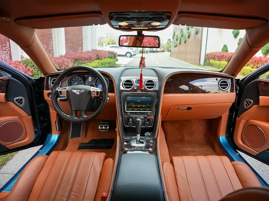 Flying Spur 4.0 T V8 Standard