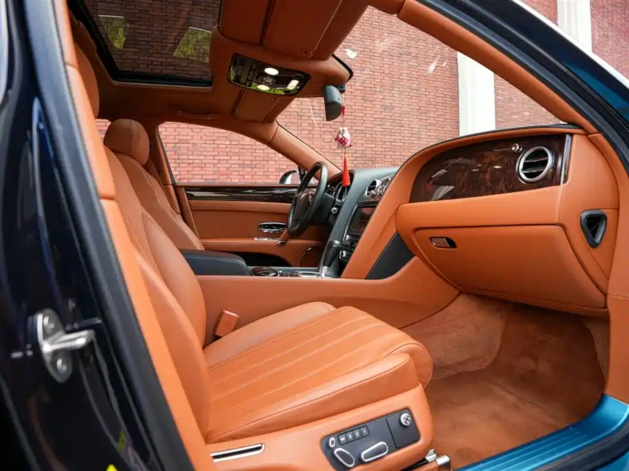 Flying Spur 4.0 T V8 Standard