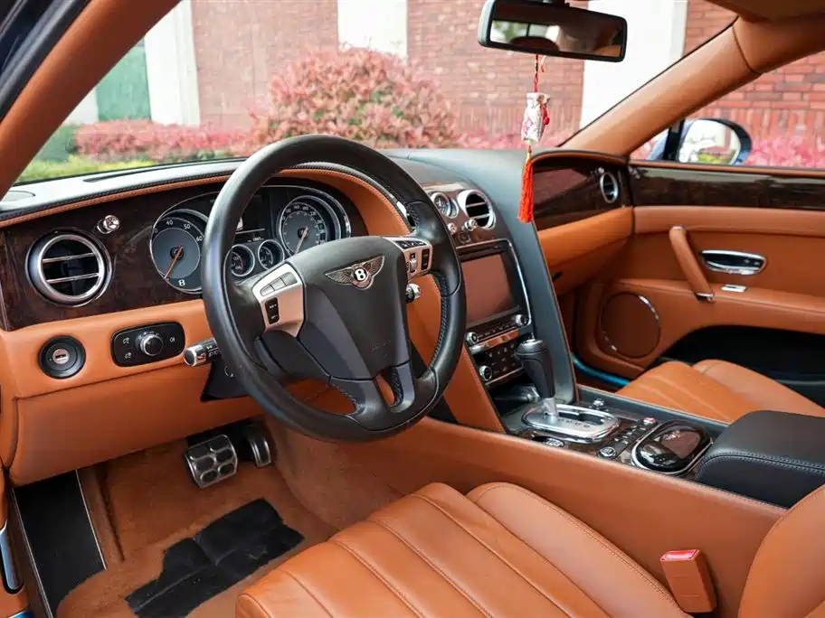 Flying Spur 4.0 T V8 Standard