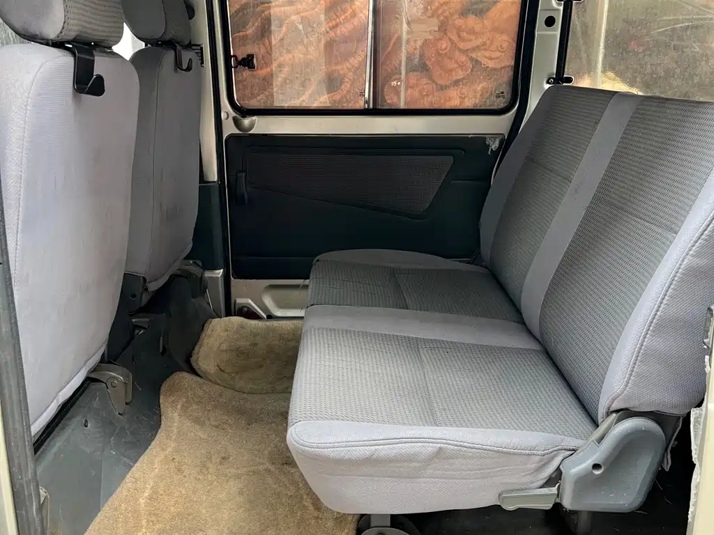Wuling Zhiguang 五菱之光 2008款 1.2 L基本型LAQ