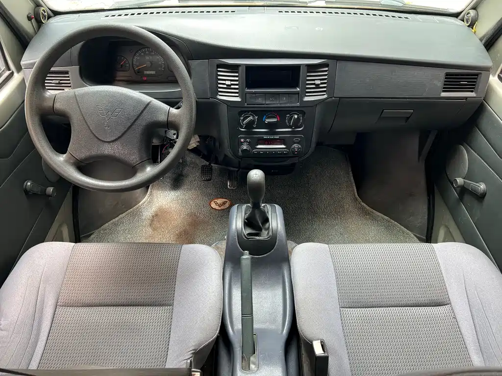 Wuling Zhiguang 五菱之光 2008款 1.2 L基本型LAQ