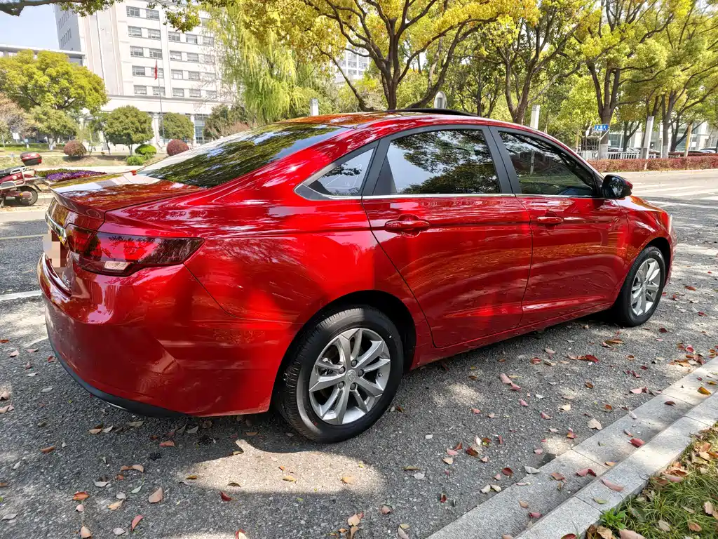 Emgrand GL UP 1.4 T CVT Leading Style