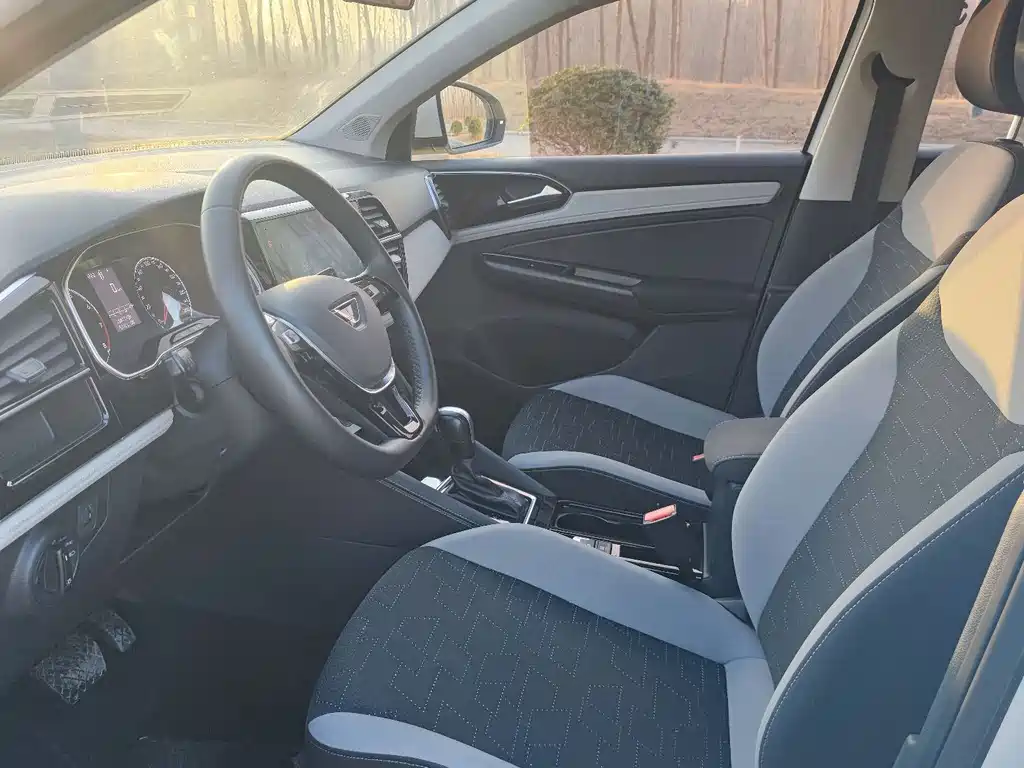 Jetta VS5 280 TSI Auto Pioneer