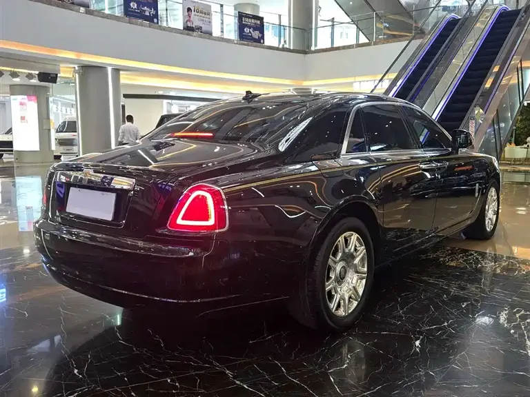 Rolls-Royce Ghost 6.6 T Standard