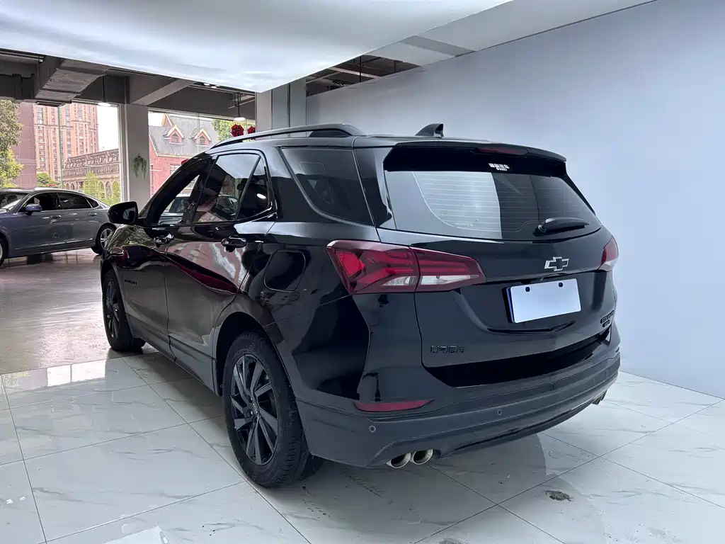 Equinox 550 T RS Intelligent Cross